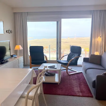 In With Stunning Sea Views