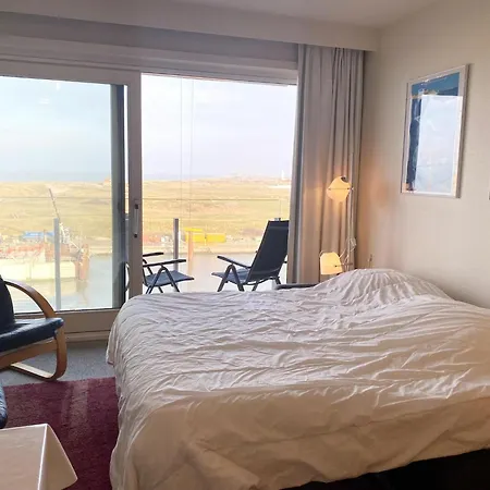 דירה In With Stunning Sea Views ניופורט