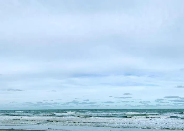 In With Stunning Sea Views Апартаменты